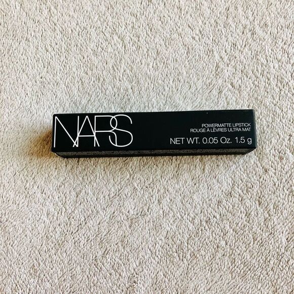 Nars Powermatte Lipstick in Killer Queen 102 - Picture 3 of 12
